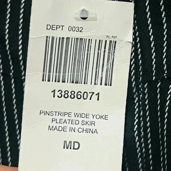 Hot topics SKIRT WOMENS SIZE MD WITH TAGS - Picture 10 of 10